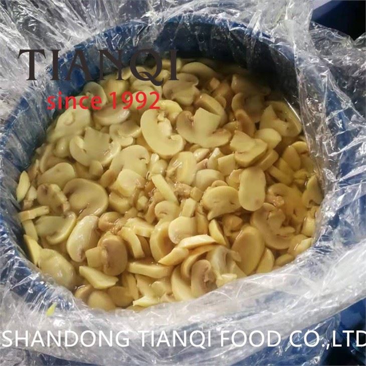 Factory sliced champignon mushroom in SO2 in drums
